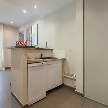 Apartment Colombe - Location T2 - Lyon 2 *