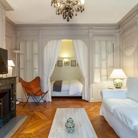 Colombe - Furnished - Downtown Apartment